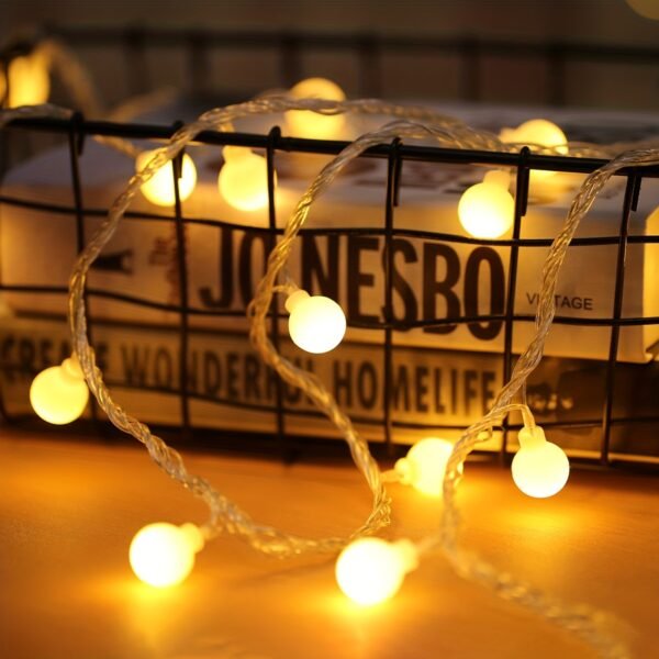 22b0082f1b251a2db97523df666b00d3.jpg A Spherical String Light with 30 LED Fairy Lights
