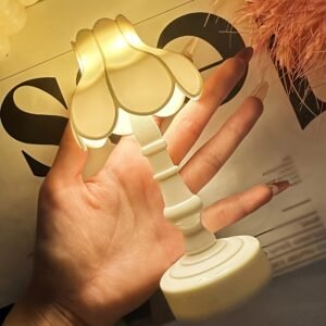 1pc of a Simulated Electronic Mini Desk Lamp random design